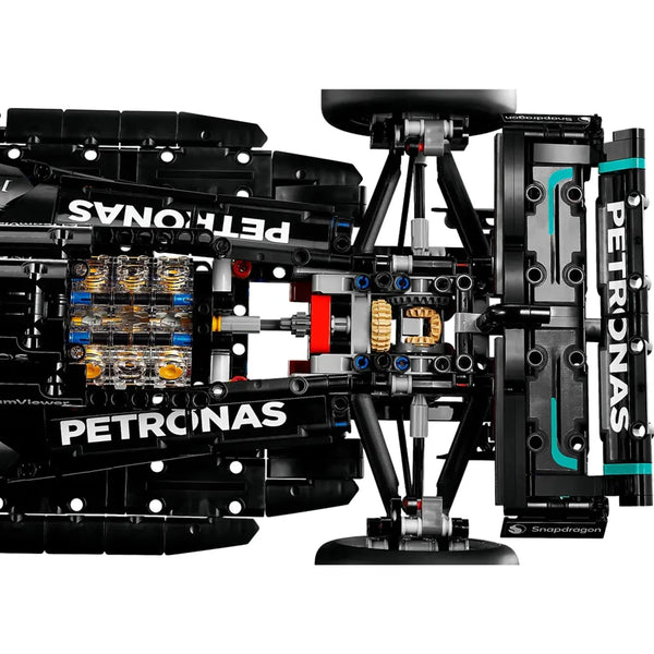 Mercedes-AMG F1 W14 E Performance | 1642 PCS